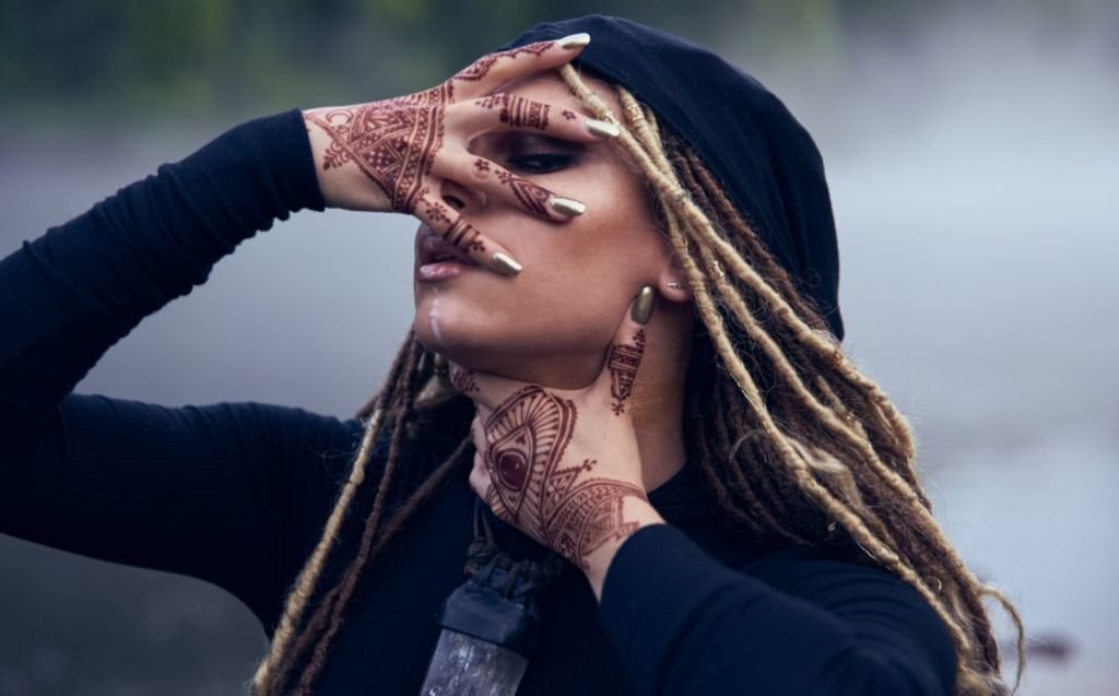 Zandra Vibes Enthralls With Her New Single Don't Wanna Leave