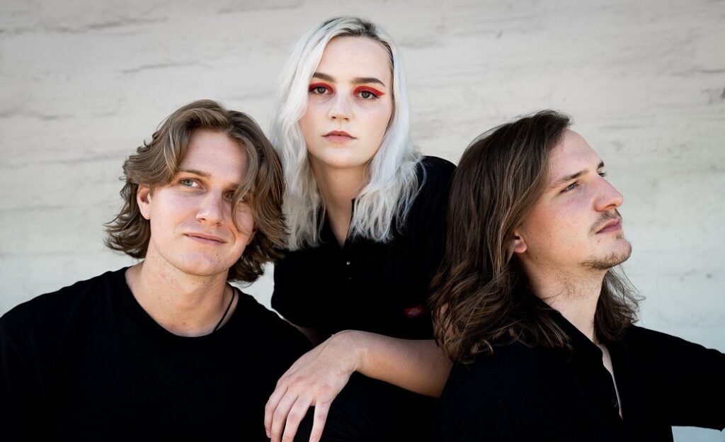 flipturn Unveils Their Whimsical Music Video For Glistening