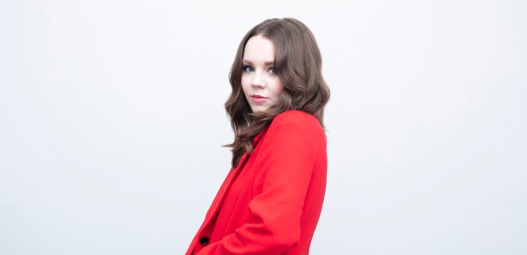 Sarah Reeves Set To Release Christmas EP More The Merrier