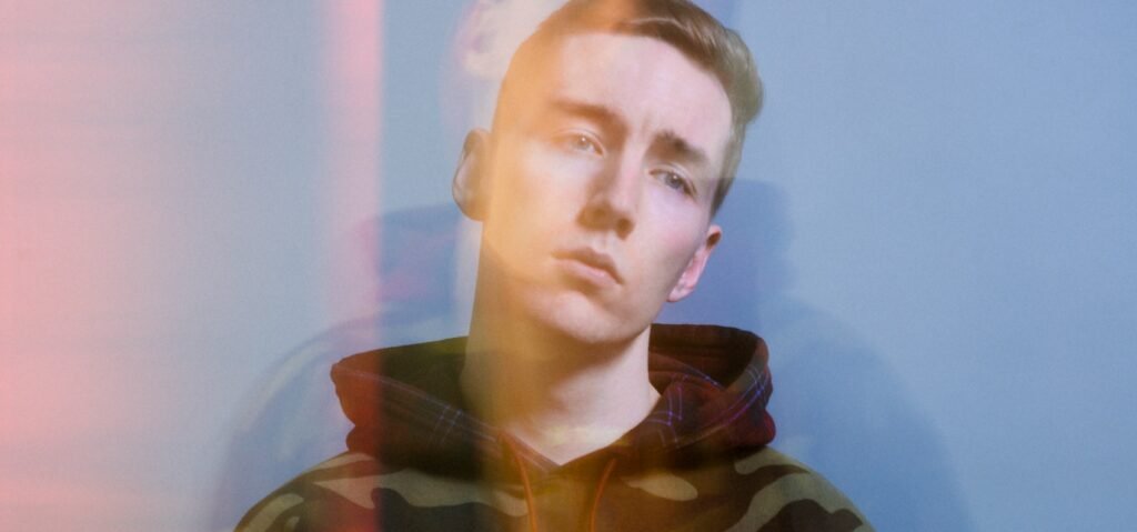 Dempsey Bolton Drops The Captivating Song Love Me