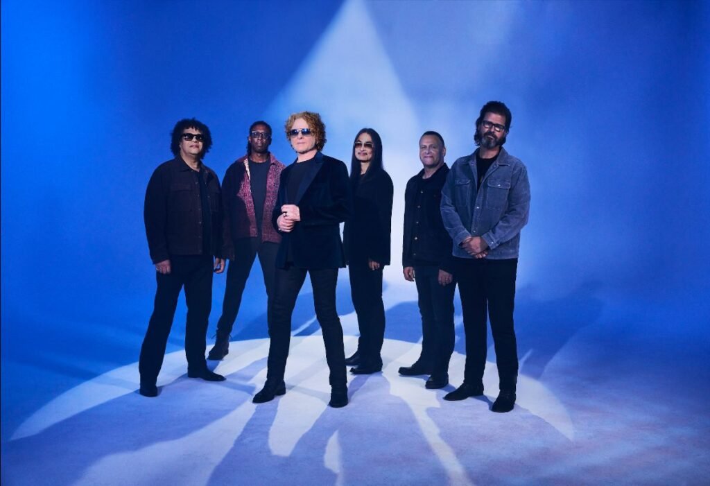 Simply Red Announce Intimate London Show to Celebrate Brand New Album Time