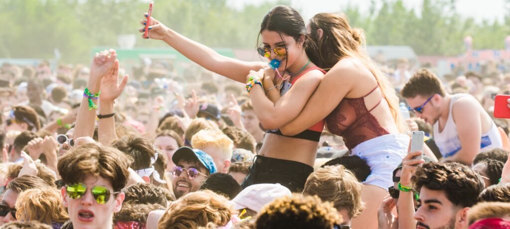 The SZN Phenomenon: Meaning, Origin, and Usage in Modern Texting