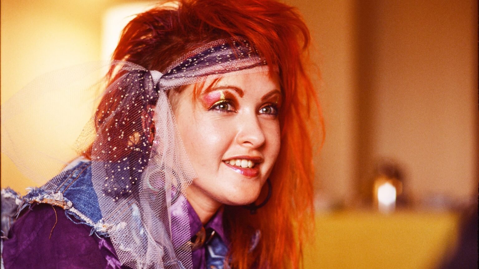 Unveiling the Quiet Strength Behind Cyndi Lauper’s Marriage: A Deep Dive into Her Relationship with Danny Wohl