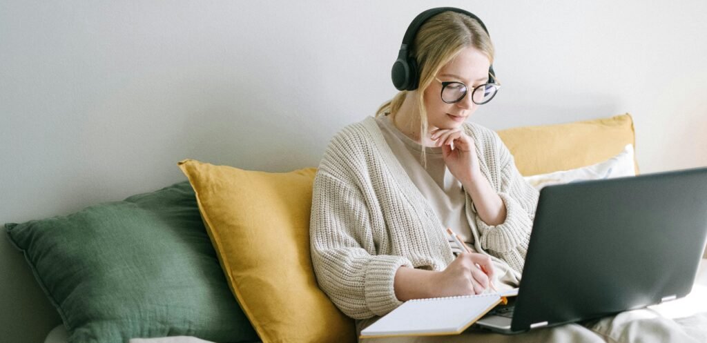 Unlock Your Focus Zone: Top Brainwave Entrainment Playlists for Deep Work