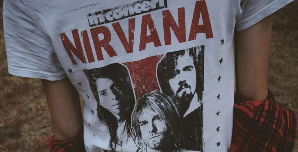 The 90s Grunge Fashion: A Subculture That Defined a Generation
