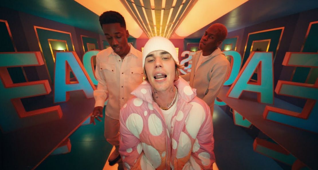 Dive into Justin Bieber's Peaches Lyrics: A Summer Anthem with Layers to Unpeel