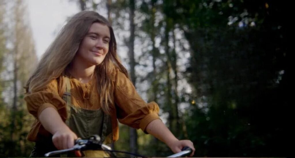 Luna Keller's Lighter than Before: A Hopeful Indie Folk Anthem of Self-Discovery