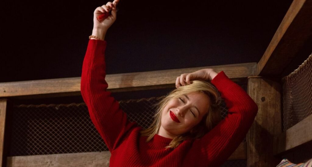 Decoding the TikTok Phenomenon: What is a 'Sink Aunt'?