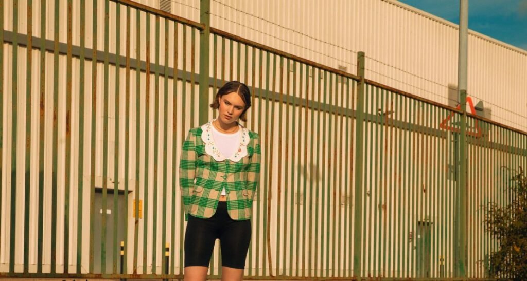 Funeral by Moli: A Haunting & Emotional Exhumation of Fractured Friendships