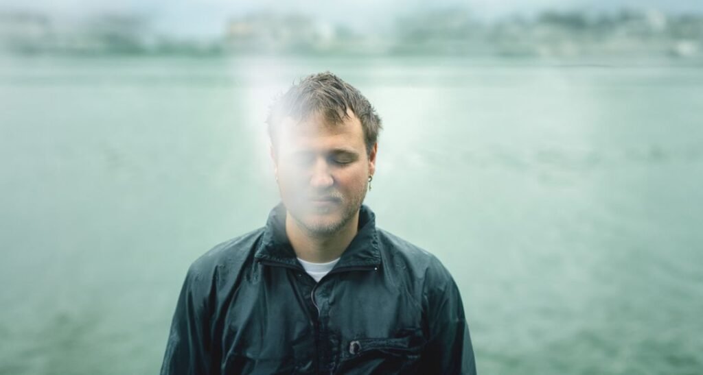 Jakob Longfield's Daydreams: A Melodic Escape into the Hazy Realms of the Mind
