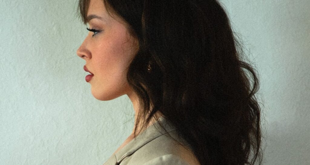 Lights, Camera, Heartache: Mon Rae's Debut Single, Like a Movie Rewinds Love's Bittersweet Reel