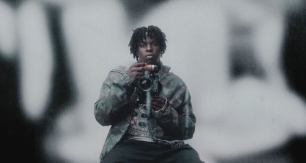 Daniel Caesar ‘Moon’ Review: Bon Iver’s quiet gravity meets a late-night vow